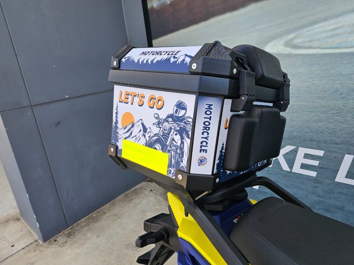 2023 Suzuki V-STROM 800DE Yellow