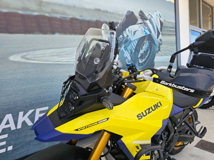 2023 Suzuki V-STROM 800DE Yellow