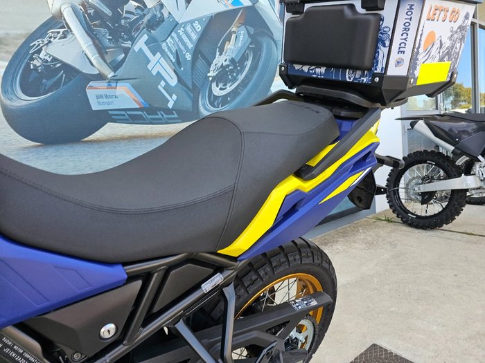 2023 Suzuki V-STROM 800DE Yellow