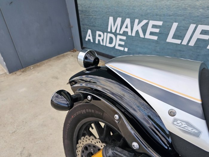 2015 Yamaha C-SPEC BOLT GREY