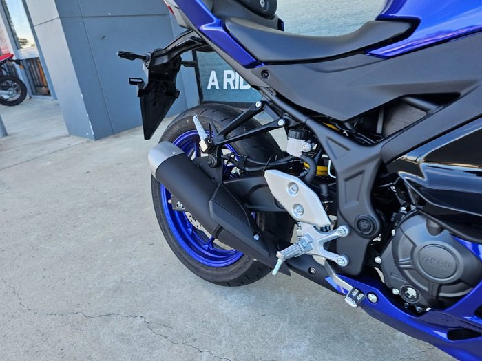2025 Yamaha YZF-R3