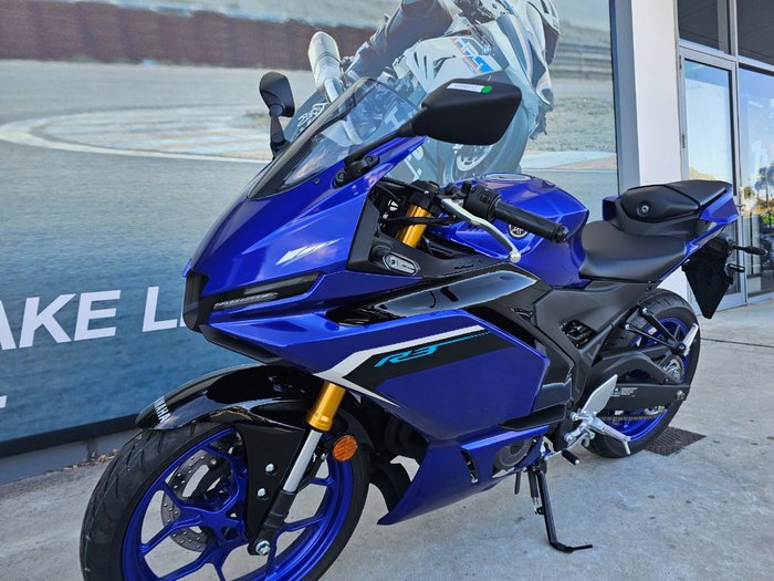 2025 Yamaha YZF-R3