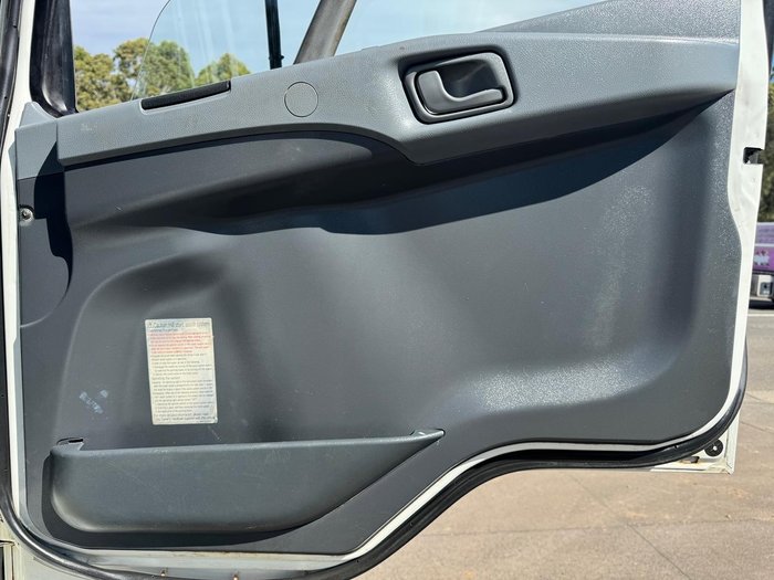 2014 Fuso Fighter 1627 WHITE