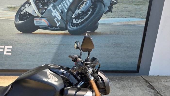 2025 Honda 2025 Honda 650CC CB650RAC SPORTS Black