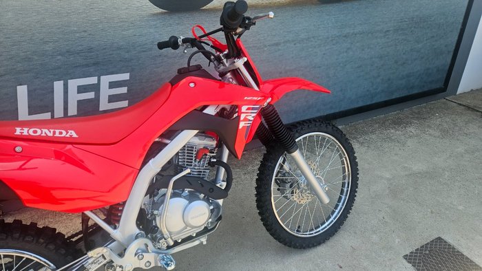 2026 Honda 2026 Honda 125CC CRF125FBTURED Red