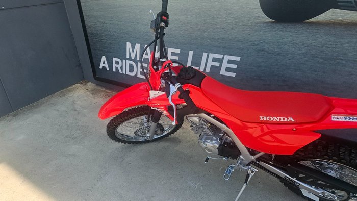 2026 Honda 2026 Honda 125CC CRF125FBTURED Red