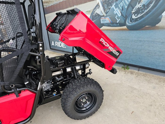2025 Honda SXS520 PIONEER 520-2 Red