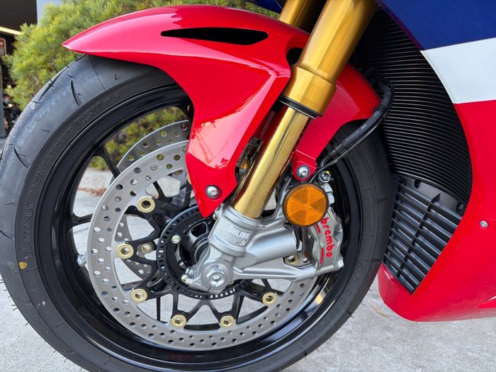 2025 Honda CBR1000RR-R SP (FIREBLADE) ABS Red