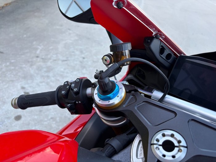 2025 DUCATI PANIGALE V4 S Red
