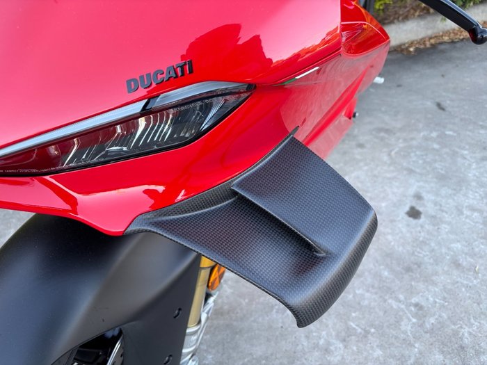 2025 DUCATI PANIGALE V4 S Red