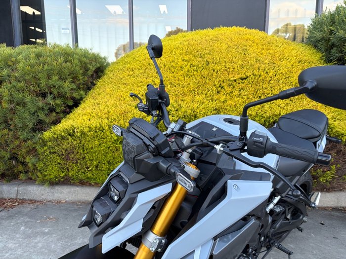 2022 Suzuki GSX-S1000 Black