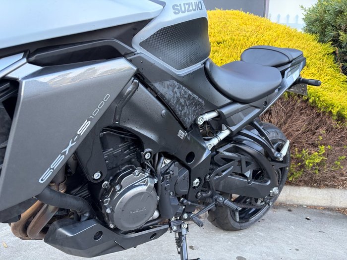 2022 Suzuki GSX-S1000 Black