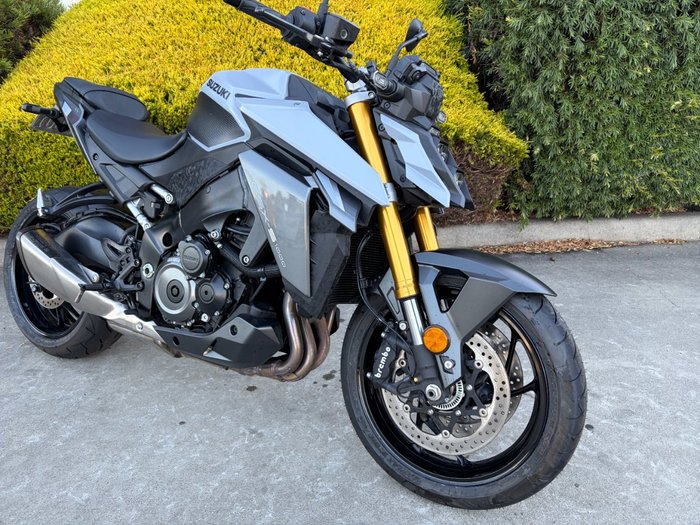 2022 Suzuki GSX-S1000 Black