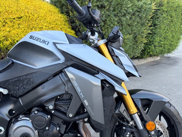 2022 Suzuki GSX-S1000 Black