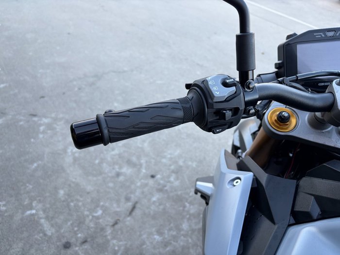 2022 Suzuki GSX-S1000 Black