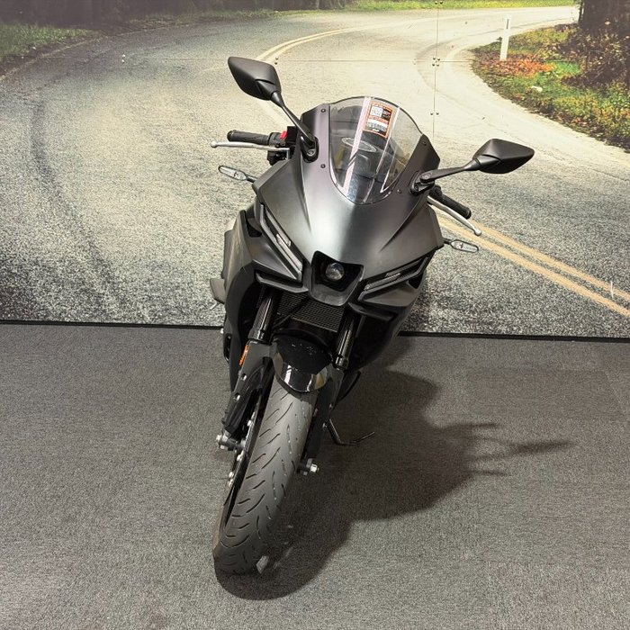 2023 Yamaha YZF-R3 Black