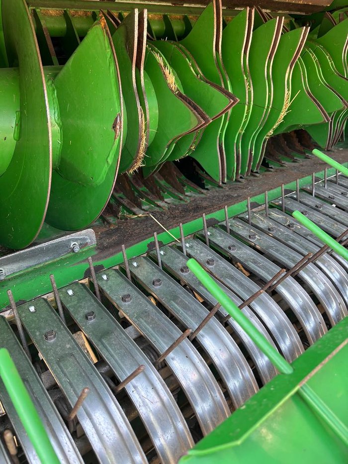 0 John Deere V451m Round Baler Knives 13,399 Bales Green