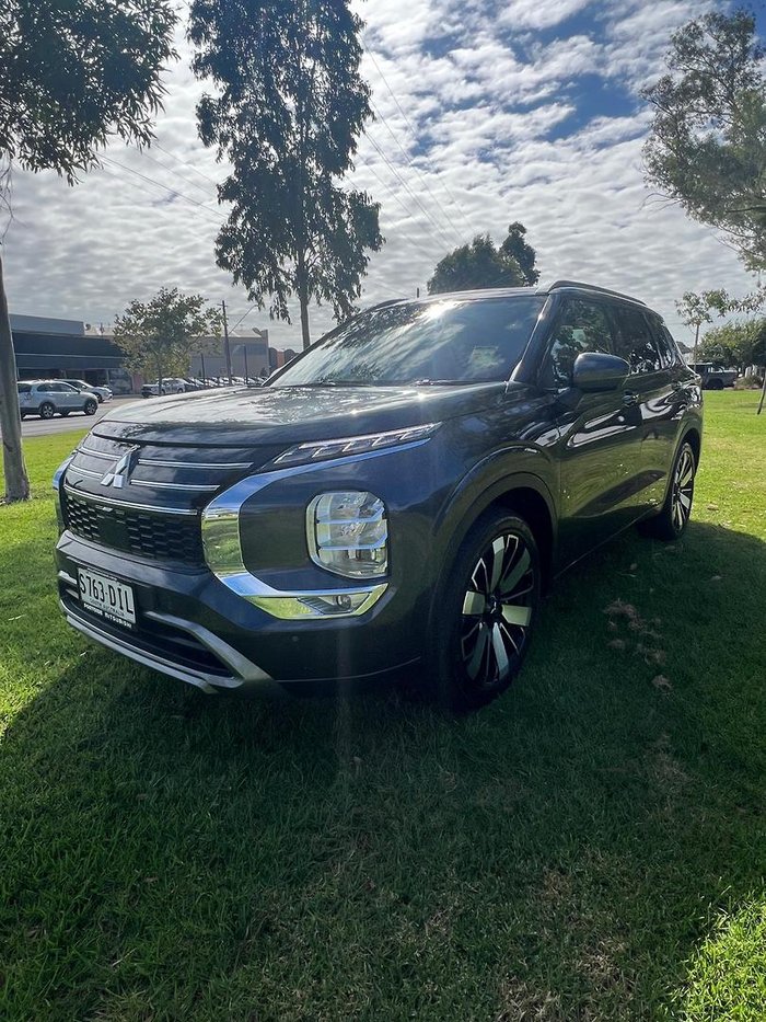2025 Mitsubishi Outlander Exceed Tourer ZM MY25 AWD Graphite Grey with Black Mica Roof