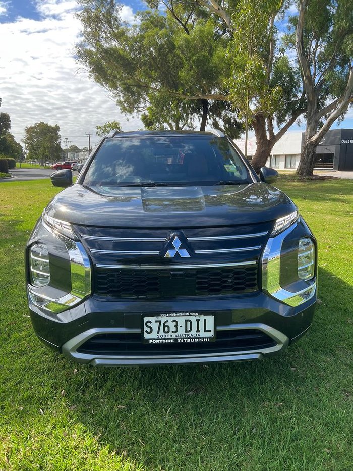 2025 Mitsubishi Outlander Exceed Tourer ZM MY25 AWD Graphite Grey with Black Mica Roof