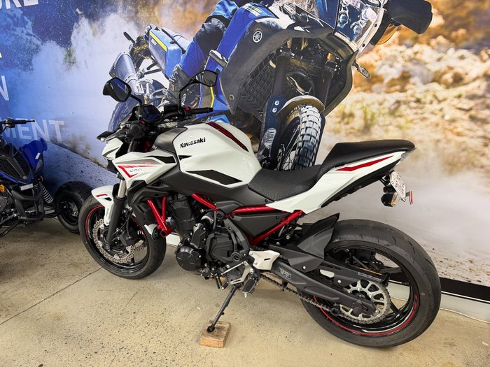 2022 Kawasaki Z650L (LAMS) WHITE