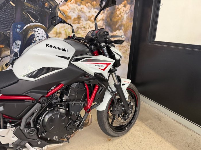 2022 Kawasaki Z650L (LAMS) WHITE