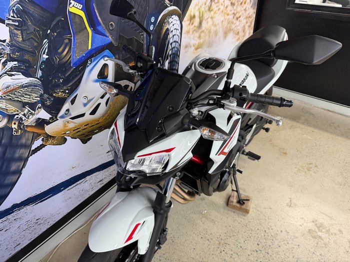 2022 Kawasaki Z650L (LAMS) WHITE