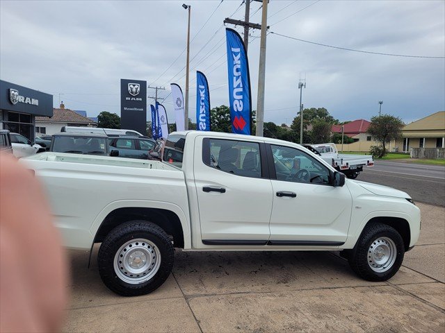 2026 Nissan Navara SL