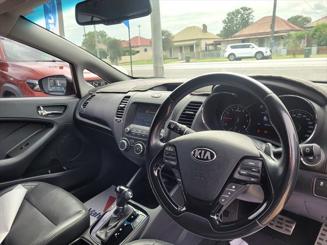 2017 Kia Cerato Sport+