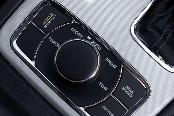 2020 Jeep Grand Cherokee SRT