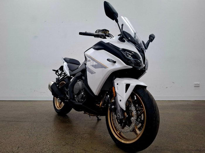 2022 CFMOTO 650 GT ABS NEBULA WHITE