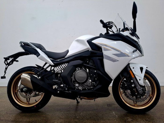 2022 CFMOTO 650 GT ABS NEBULA WHITE
