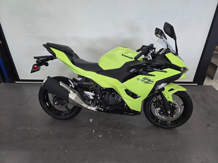 2026 Kawasaki 2026 Kawasaki 500CC Ninja 500 Green