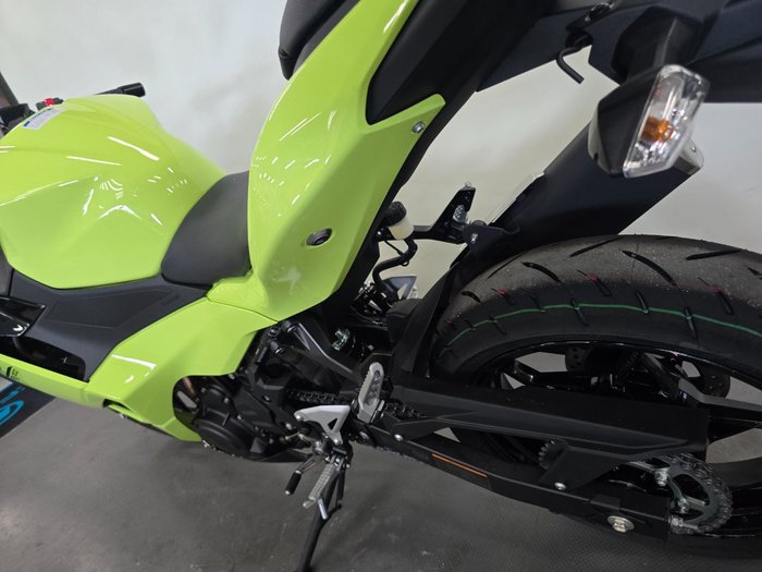 2026 Kawasaki 2026 Kawasaki 500CC Ninja 500 Green