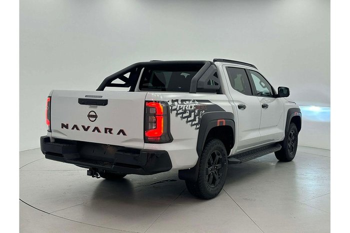 2026 Nissan Navara PRO-4X D27 MY26 4X4 Dual Range Blizzard White