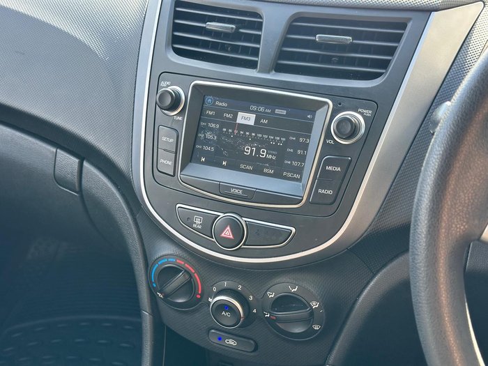 2016 Hyundai Accent Active