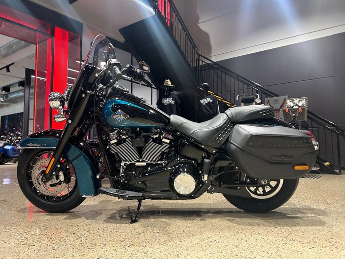 2026 Harley-Davidson Heritage Classic 117 (FLHC) Softail Black