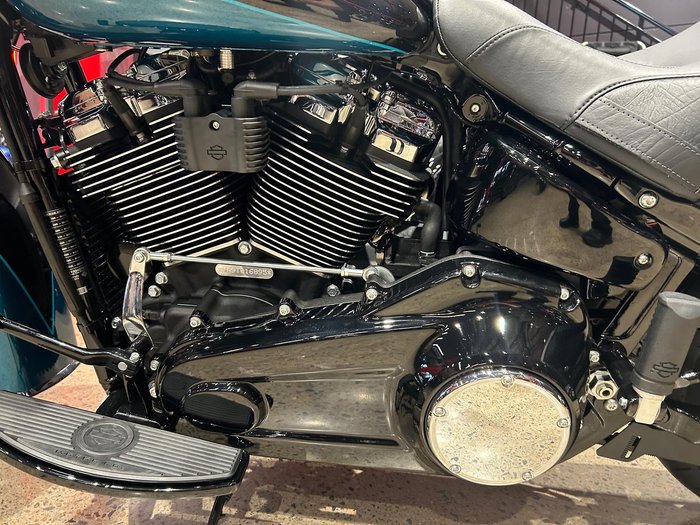 2026 Harley-Davidson Heritage Classic 117 (FLHC) Softail Black