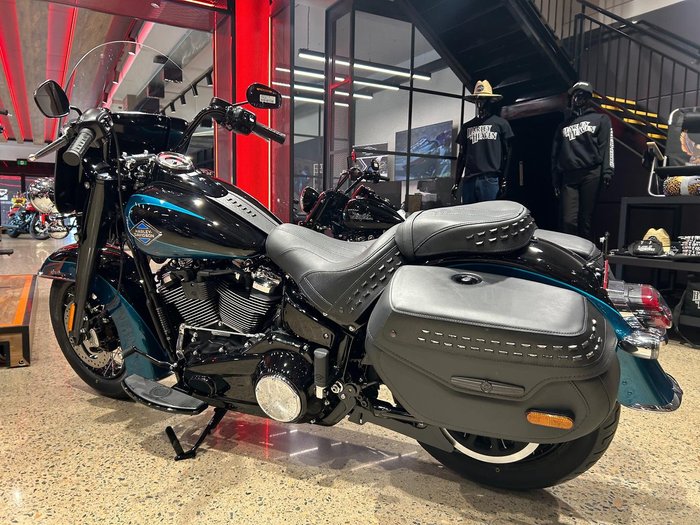 2026 Harley-Davidson Heritage Classic 117 (FLHC) Softail Black