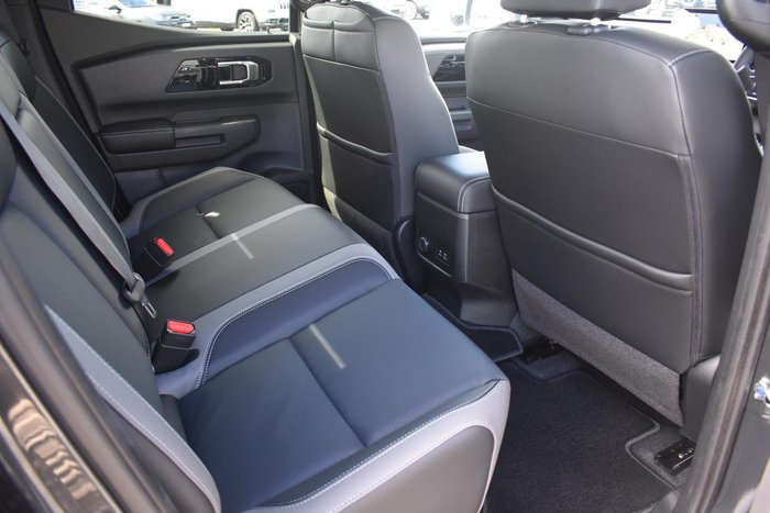 2026 Nissan Navara ST-X D27 MY26 4X4 Dual Range Boulder Grey