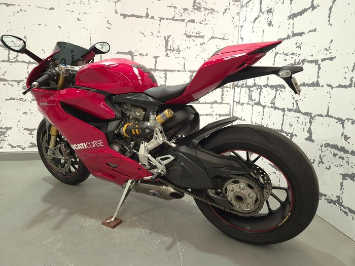2012 Ducati 1199 Panigale S Superbike Red