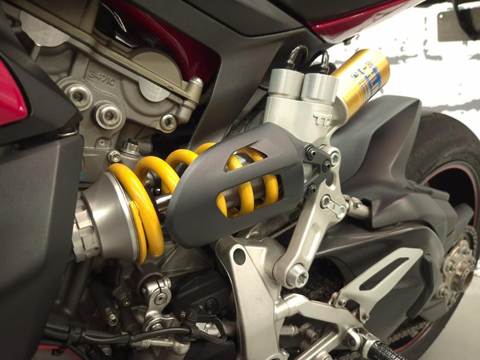 2012 Ducati 1199 Panigale S Superbike Red