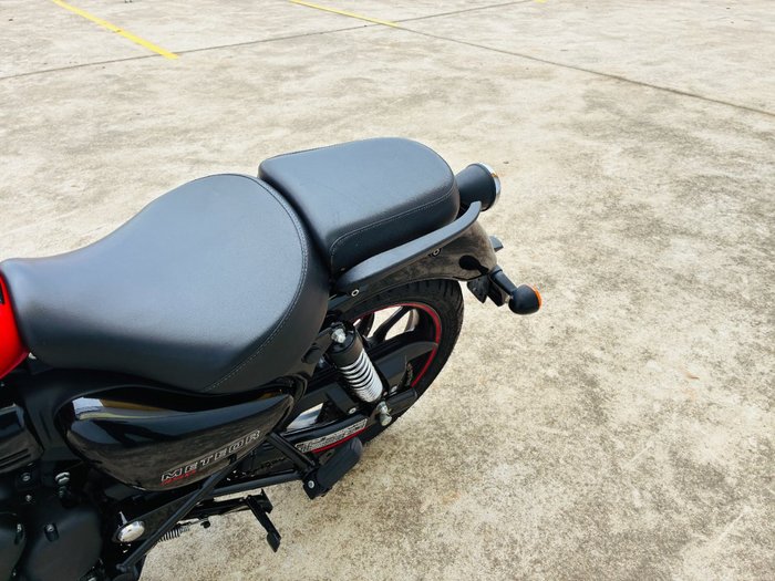 2022 Royal Enfield METEOR 350 FIREBALL Red