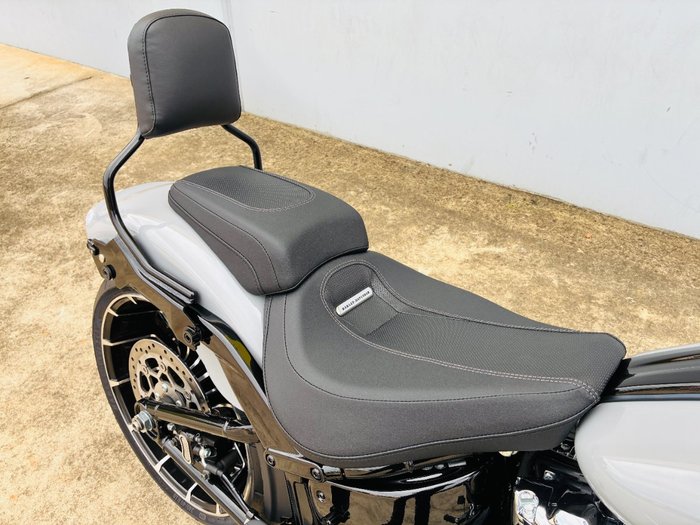 2024 HARLEY-DAVIDSON FXBR BREAKOUT (117) Grey