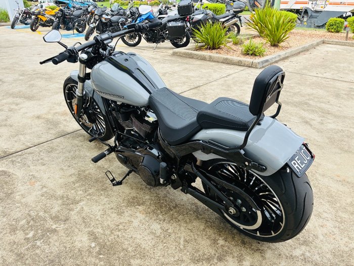 2024 HARLEY-DAVIDSON FXBR BREAKOUT (117) Grey