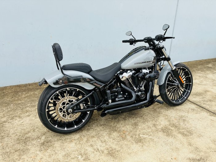 2024 HARLEY-DAVIDSON FXBR BREAKOUT (117) Grey