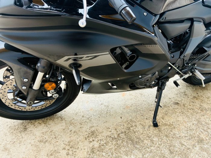 2025 Yamaha YZF-R7LA Black