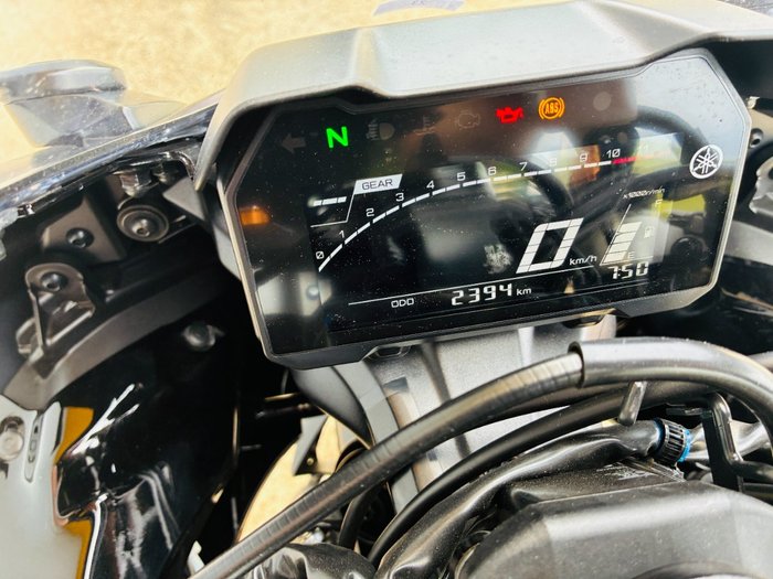 2025 Yamaha YZF-R7LA Black