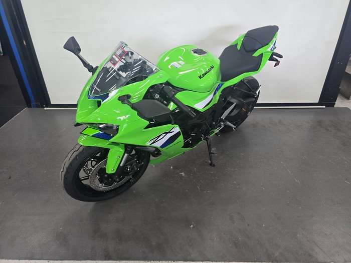 2026 Kawasaki NINJA ZX-6R (636) KRT EDITION Green