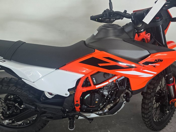 2025 Ktm 390 ENDURO R Orange