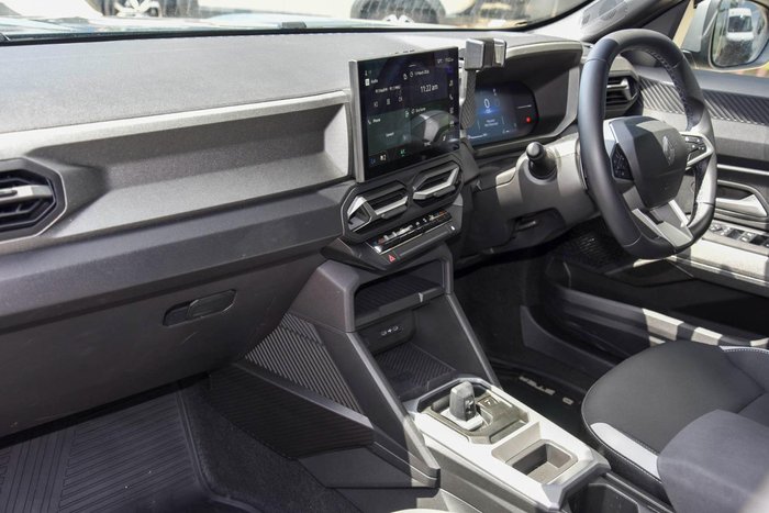 2025 Renault Duster Techno